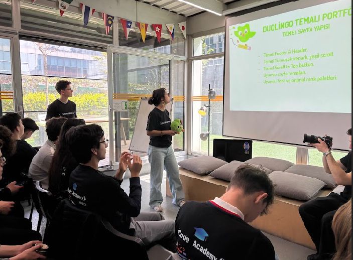 Hale Betül Yıldız